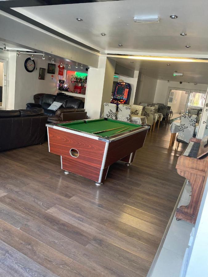 The Woodfield Hotel , Indoor Heated Swimming Pool, Spacious Lounge And Bar Блэкпул Экстерьер фото